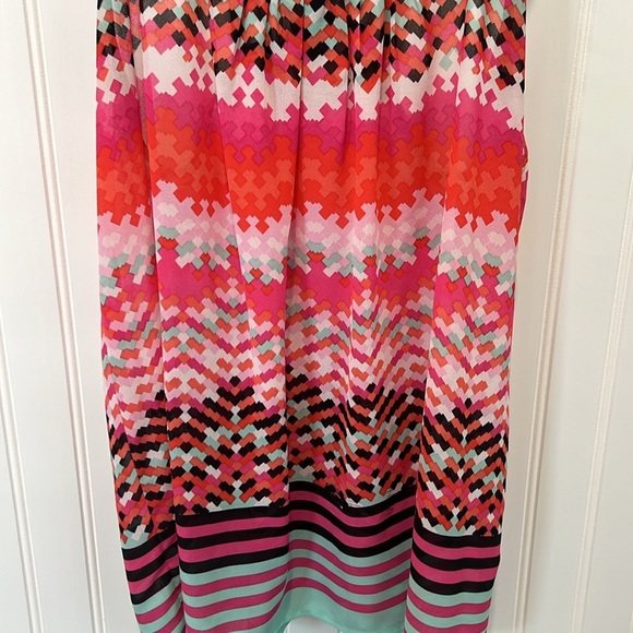 Geometric Tank Top - Picture 5 of 7